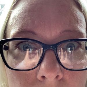 Meet your Posher, Leah